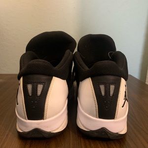 Nike jordan basketball shoes